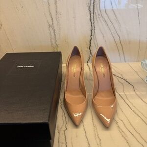 SAINT LAURENT / YSL PATENT LEATHER NUDE PUMP 105MM SIZE 35/5